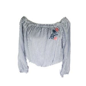 Chloe & Katie Large Crop Top Off Shoulder